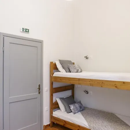 Hostel Dioskouros