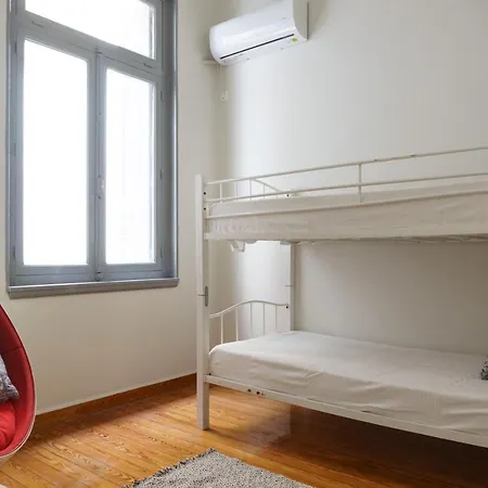 Dioskouros Hostel *