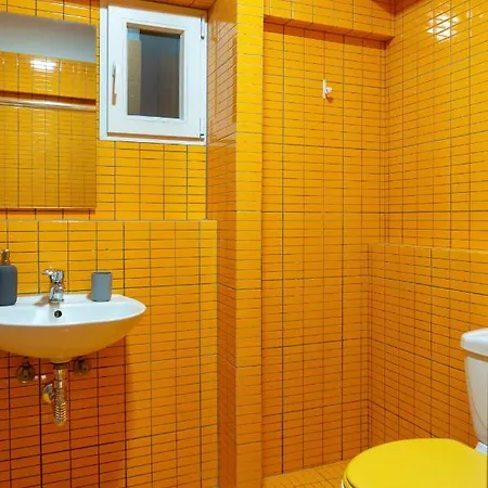 Dioskouros Hostel *