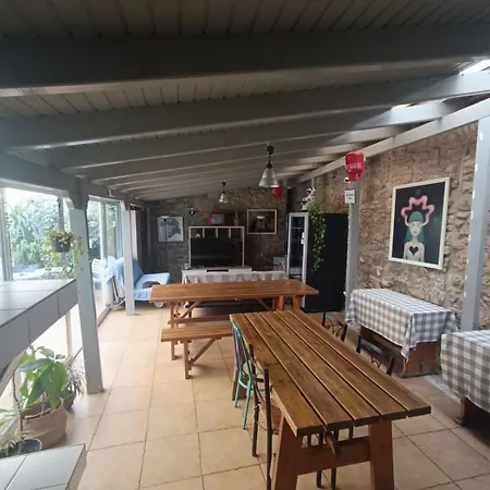 Dioskouros Hostel *