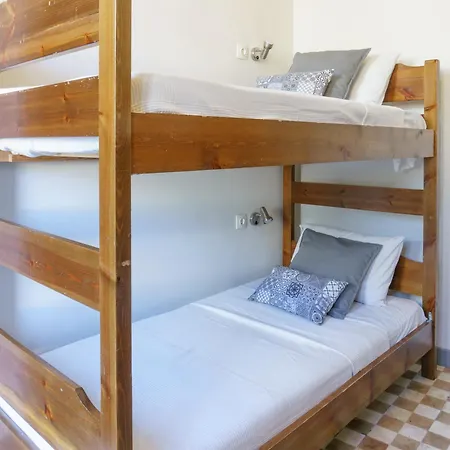 Hostel Dioskouros